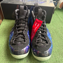 Load image into Gallery viewer, Nike Galaxy Foamposites Size 12.5
