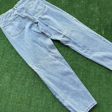 Load image into Gallery viewer, Vintage Guess Jeans Size 34x32
