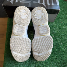 Load image into Gallery viewer, Nike LeBron Ashes 15s Size 13
