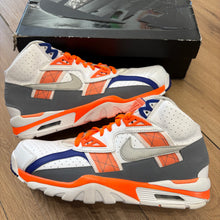 Load image into Gallery viewer, Nike Auburn Air Trainer SCs Size 10.5
