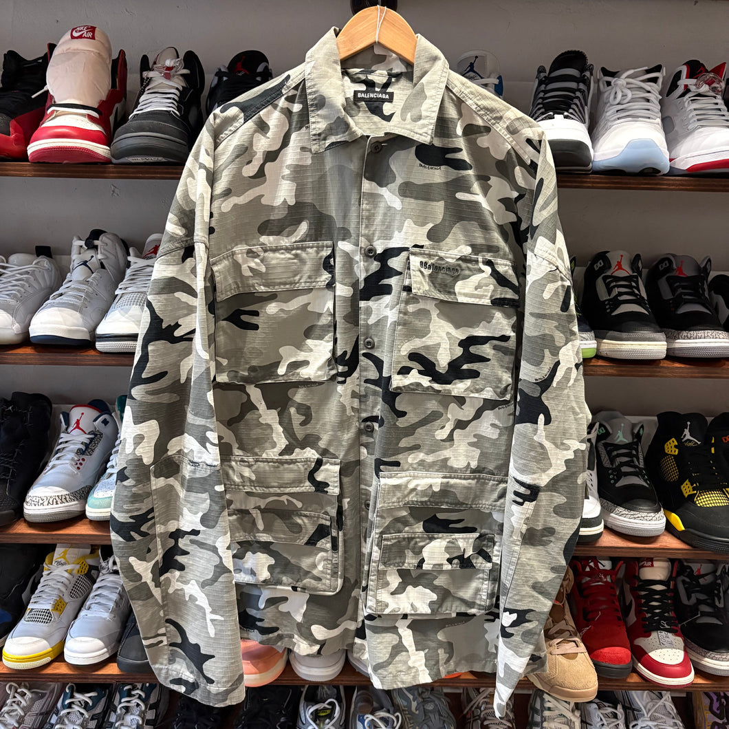 Balenciaga Snow Camo Jacket Size 38 (Fits Like XXL)
