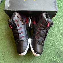 Load image into Gallery viewer, Jordan Chicago 17s Size 8.5
