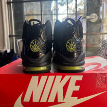 Load image into Gallery viewer, Nike Air Max Uptempo 95s Size 13
