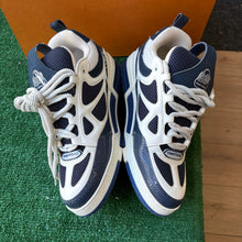 Load image into Gallery viewer, Louis Vuitton Skates Size 11UK
