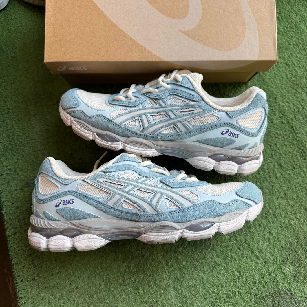 ASICS Artic Sky Gel-NYCs Size 11