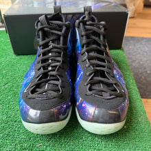 Load image into Gallery viewer, Nike Galaxy Foamposites Size 12.5

