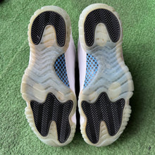 Load image into Gallery viewer, 2014 Jordan Legend Blue 11s Size 10
