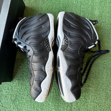 Load image into Gallery viewer, Nike Dr. Doom Foamposites Size 10.5
