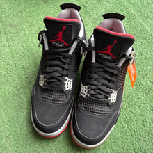 Load image into Gallery viewer, 2018 Jordan Bred 4s Size 9
