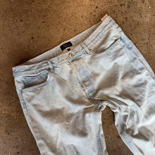 Load image into Gallery viewer, A.P.C Denim Size 34
