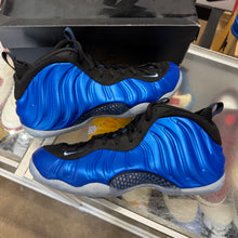 Load image into Gallery viewer, Nike International Blue Foamposites Size 13
