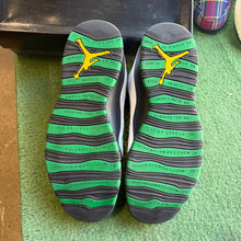Load image into Gallery viewer, Jordan Seattle 10s Size 13
