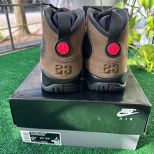 Load image into Gallery viewer, Jordan Olive 9s Size 9.5
