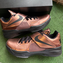 Load image into Gallery viewer, Nike KD Christmas 4s Size 9.5
