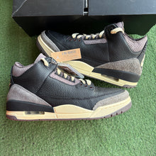 Load image into Gallery viewer, Jordan A Ma Maniere 3s Size 11.5W/10M
