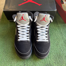 Load image into Gallery viewer, Jordan Reimagined Metallic 5s Size 11.5
