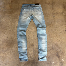 Load image into Gallery viewer, Amiri Denim Size 29
