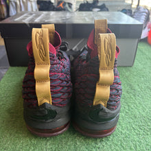 Load image into Gallery viewer, Nike LeBron New Heights 15s Size 8
