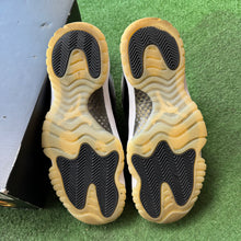 Load image into Gallery viewer, Gucci Aces Size 8 UK

