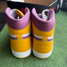 Load image into Gallery viewer, Jordan Brotherhood 1s Size 13
