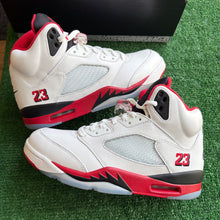 Load image into Gallery viewer, Jordan Fire Red 5s Size 9.5
