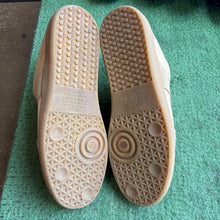 Load image into Gallery viewer, Maison Margiela GATs Size 44
