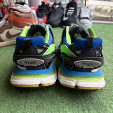 Load image into Gallery viewer, Balenciaga Tracks Size 43
