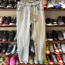 Load image into Gallery viewer, Balenciaga Jeans Size 30
