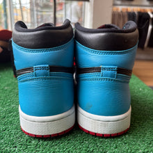 Load image into Gallery viewer, Jordan UNC To Chi 1s Size 6.5W/5M
