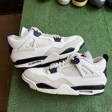 Load image into Gallery viewer, Jordan Flight Club 4s Size 14
