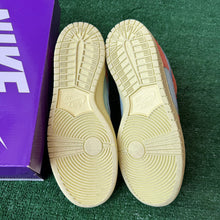 Load image into Gallery viewer, Nike SB Orange Emerald Rise Low Dunks Size 11
