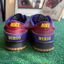 Load image into Gallery viewer, Nike Low Dunks Size 8
