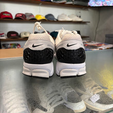 Load image into Gallery viewer, Nike Zoom Vomero 5s Size 12.5
