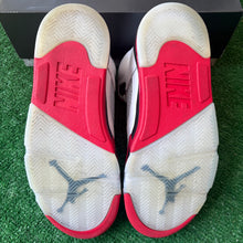 Load image into Gallery viewer, Jordan Fire Red 5s Size 8

