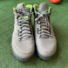 Load image into Gallery viewer, Jordan Green Bean 5s Size 10.5
