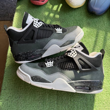 Load image into Gallery viewer, Jordan Fear 4s Size 10.5
