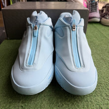 Load image into Gallery viewer, Converse Masi Blue SHAI 001s Size 11
