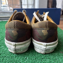 Load image into Gallery viewer, Vans Woodland Camo Green Old Skool 36s Size 10
