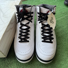 Load image into Gallery viewer, Jordan OG Chicago 2s Size 13
