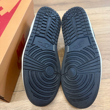 Load image into Gallery viewer, Jordan Rookie of The Year Low 1s Size 8.5
