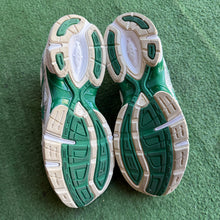 Load image into Gallery viewer, ASICS Gel-1130s Size 10.5
