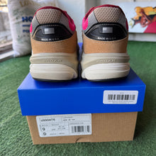 Load image into Gallery viewer, New Balance Action Bronson Ainôzama 990V6s Size 9
