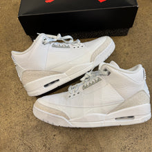 Load image into Gallery viewer, Jordan Pure Money 3s Size 10.5
