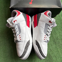 Load image into Gallery viewer, Jordan Fire Red 3s Size 12
