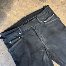 Load image into Gallery viewer, Rick Owens DRKSHDW Jeans Size 32
