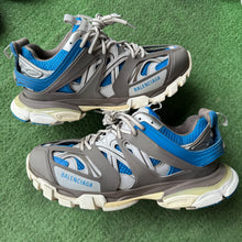 Load image into Gallery viewer, Balenciaga LED Tracks Size 44
