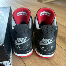 Load image into Gallery viewer, Jordan Bred 4s Size 9.5
