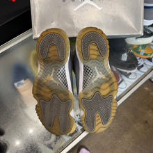 Load image into Gallery viewer, Jordan Cool Grey 11s Size 9
