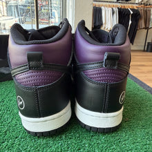 Load image into Gallery viewer, Nike Fragment Beijing High Dunks Size 6.5
