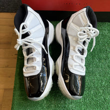 Load image into Gallery viewer, Jordan Concord 11s Size 11.5
